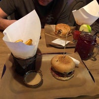 2/5/2018 tarihinde Yury V.ziyaretçi tarafından Pro Burger'de çekilen fotoğraf