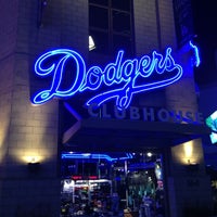 dodger store universal