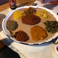 5/4/2019 tarihinde Lizzie K.ziyaretçi tarafından Awaze Cuisine'de çekilen fotoğraf