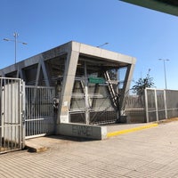 Photo taken at Parada 7 | Metro Barrancas (PJ1682) by ® Pablo Alej. G. on 3/15/2020