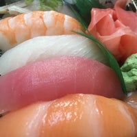 Foto scattata a Ikura Sushi da Cory D. il 6/2/2016