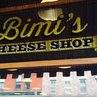 Foto tirada no(a) Bimi&amp;#39;s Cheese Shop por Bimi&amp;#39;s Cheese Shop em 7/27/2016