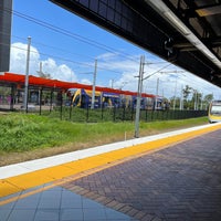 Photo taken at Helensvale Railway Station by Yulianto Wheatley &amp;. on 2/6/2022