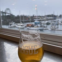 Photo taken at Rogue Ales Brewer&amp;#39;s on the Bay by Richard S. on 4/6/2023