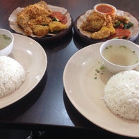 Dapur Penyet Indonesian Restaurant Photo Taken At Dapur Penyet By Inani I On 9 17 2016