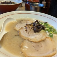 Photo taken at 博多ラーメン 虎 by シンシン氏 on 7/15/2023