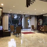 Photo taken at Mövenpick Hotel Karachi by Muhammad Hassaan A. on 9/1/2018