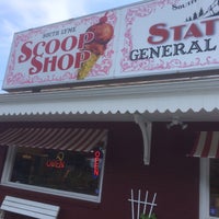 Photo taken at South Lyme Scoop Shop by Ryan on 8/25/2015