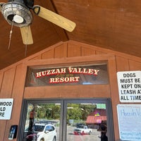 Das Foto wurde bei Huzzah Valley Resort von Ryan am 7/30/2023 aufgenommen