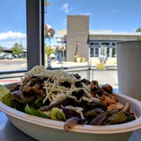 Photo taken at Chipotle Mexican Grill by Dirk D. on 8/27/2018