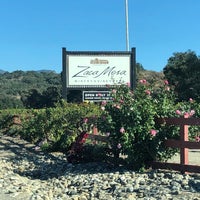 Foto tirada no(a) Zaca Mesa Winery &amp;amp; Vineyard por Jason D. em 11/6/2019