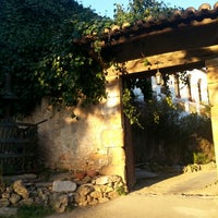 Das Foto wurde bei Caves Montau de Sadurní von xavi V. am 3/8/2014 aufgenommen