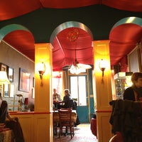 2/17/2013 tarihinde Chris M.ziyaretçi tarafından Shaharazade&amp;#39;s Restaurant &amp;amp; Tea Room'de çekilen fotoğraf
