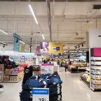 Photo taken at Carrefour by Wellington M. on 7/24/2022