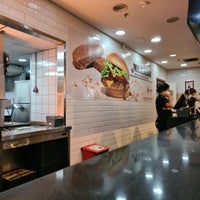 Photo taken at Burger King by Wellington M. on 4/25/2022