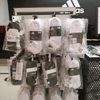 loja da adidas nova america