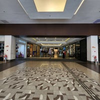 รูปภาพถ่ายที่ Plaza Shopping โดย Wellington M. เมื่อ 9/21/2022