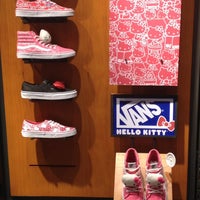 vans glorietta 3