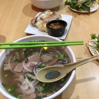 รูปภาพถ่ายที่ Kim Phung Restaurant - North Lamar โดย Quanzi V. เมื่อ 12/11/2019