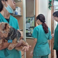 Photo taken at The Animal Clinic by Adam-Lee R. on 12/10/2014
