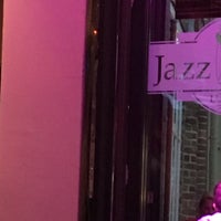 Photo taken at Jazz Cafe by Syhndg on 8/27/2016