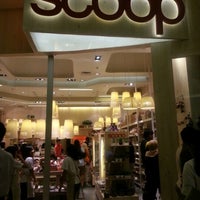 Photo taken at Scoop スクープ by Putri Ayu S. on 11/17/2012