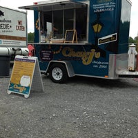 5/1/2013 tarihinde Amanda I.ziyaretçi tarafından Atlanta Food Truck Park &amp;amp; Market'de çekilen fotoğraf