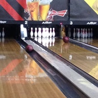 Photo taken at AMF Pro Bowl Lanes by Just Q. on 1/26/2013