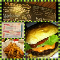 Снимок сделан в BRGR: The Burger Project пользователем Mae C. 11/6/2012
