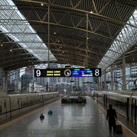 Photo taken at Shanghai Railway Station by 千夏 雨. on 2/15/2024