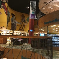 Photo taken at Livraria Cultura by Rodolfo D. on 2/13/2018