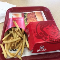 Photo taken at Wendy&amp;#39;s by Reinald U. on 3/15/2015