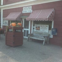 รูปภาพถ่ายที่ Good Hart General Store โดย Lorie M. เมื่อ 9/16/2012