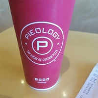 Photo taken at Pieology Pizzeria by Darrell S. on 5/4/2017