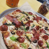 รูปภาพถ่ายที่ Pieology Pizzeria โดย Darrell S. เมื่อ 5/1/2018
