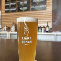 Photo taken at The Liars Bench Beer Company by Xaarlin on 9/10/2022