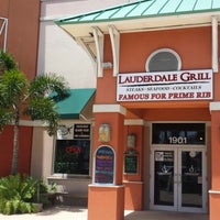 Снимок сделан в Lauderdale Grill пользователем Troy I. 6/23/2013
