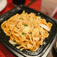 Foto tirada no(a) Five Spice Asian Cuisine por Kristina em 12/28/2023