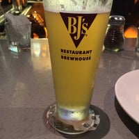 Photo taken at BJ&amp;#39;s Restaurant &amp;amp; Brewhouse by Brian R B. on 9/30/2019