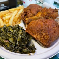 Photo taken at Gus&amp;#39;s World Famous Fried Chicken by Bill J. on 8/24/2022