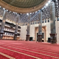 Photo taken at Masjid Istiqlal by Adam Rus N. on 2/11/2024