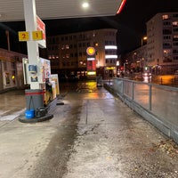 12/9/2019 tarihinde Olav A. W.ziyaretçi tarafından Shell'de çekilen fotoğraf