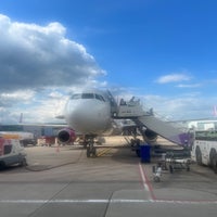 5/15/2024 tarihinde Stefan G.ziyaretçi tarafından London Luton Airport (LTN)'de çekilen fotoğraf