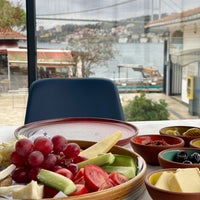 Photo taken at Kanlıca Yakamoz Restaurant by parnaz p. on 10/9/2023