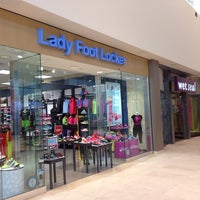 Lady top foot lock