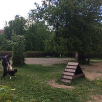 Photo taken at Собачья площадка. Парк Трубецких by Alexandr on 5/28/2017