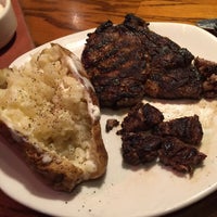 Photo taken at Outback Steakhouse by Robin P. on 6/18/2016
