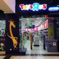 toys r us bangsar village