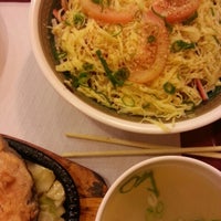 Photo taken at Restaurante Shin Suzuran by Regiane Ivanski @. on 11/2/2012
