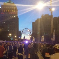 Photo taken at St. Louis Rock And Roll Marathon by PC A. on 10/27/2013